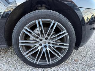 PORSCHE Macan usata, con Boardcomputer