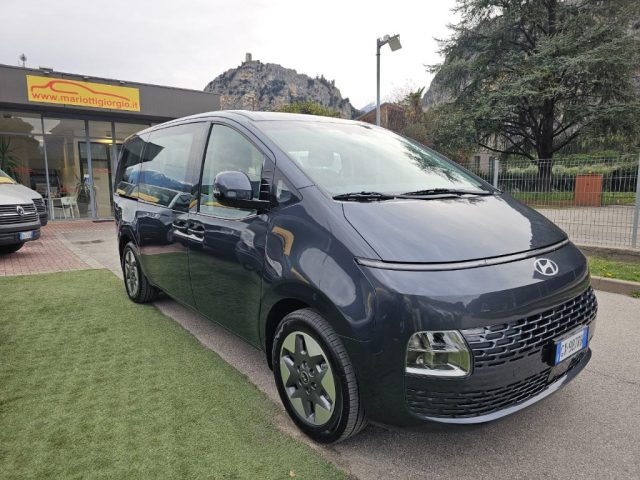 HYUNDAI Staria usata, con Cerchi in lega