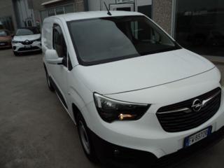 OPEL Combo usata, con Airbag