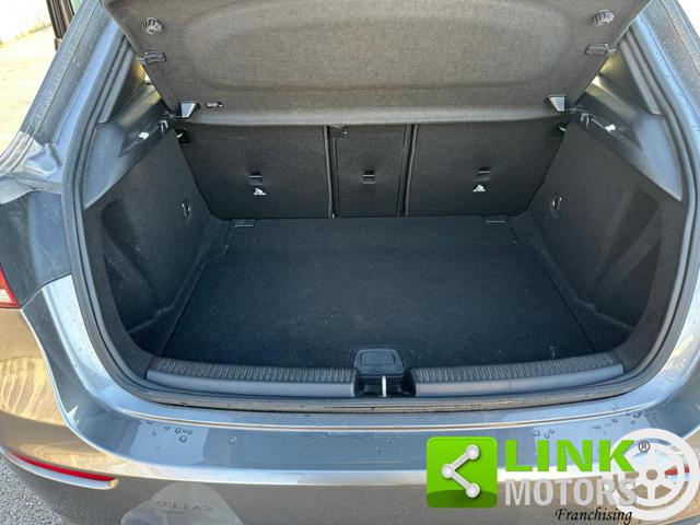 MERCEDES-BENZ A 180 usata, con Sedile posteriore sdoppiato