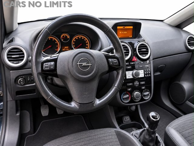 OPEL Corsa usata, con Autoradio