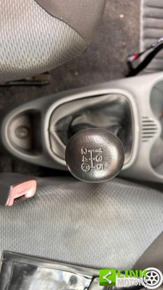 PEUGEOT 107 usata, con ESP