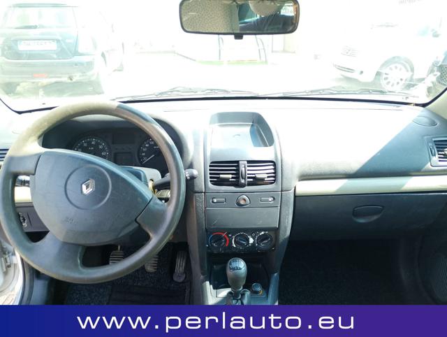 RENAULT Clio usata, con Climatizzatore