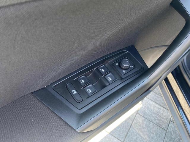 VOLKSWAGEN T-Roc usata, con Climatizzatore