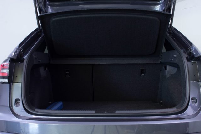 VOLKSWAGEN Taigo usata, con Cruise Control