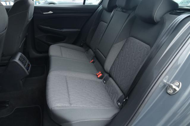 VOLKSWAGEN Golf usata, con Controllo automatico clima