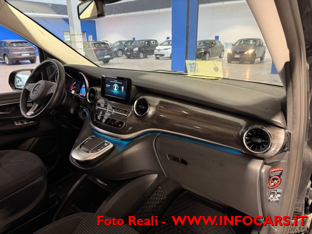 MERCEDES-BENZ V 300 usata, con Fendinebbia