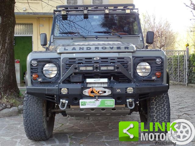 LAND ROVER Defender usata 30