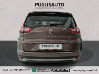 RENAULT Grand Scenic usata, con Autoradio