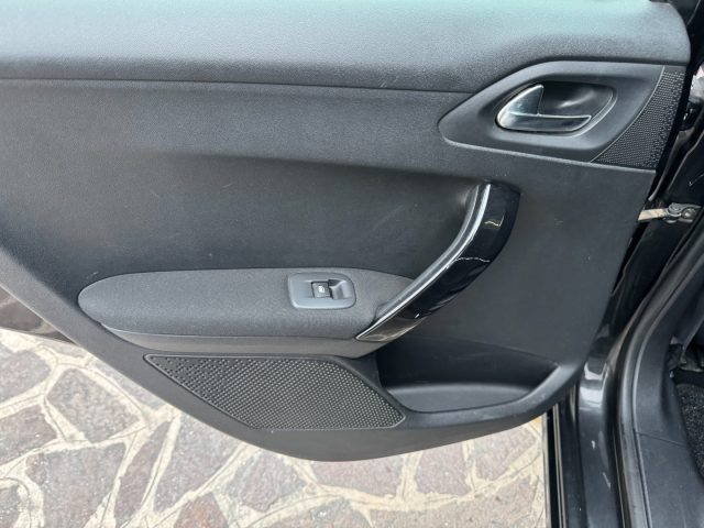 PEUGEOT 208 usata 26