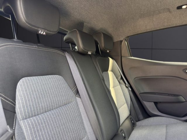 RENAULT Clio usata, con Fari LED