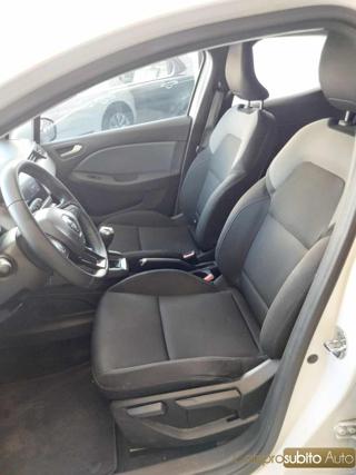 RENAULT Clio usata, con Bluetooth