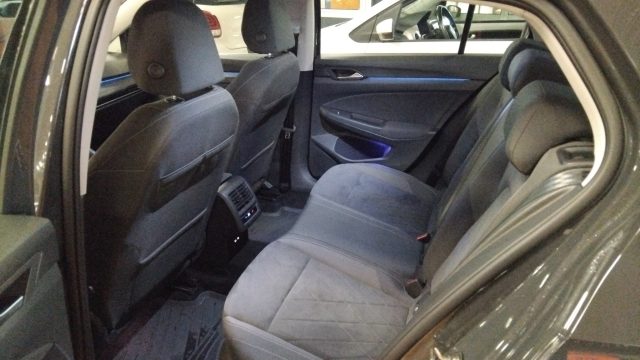 VOLKSWAGEN Golf usata, con Climatizzatore