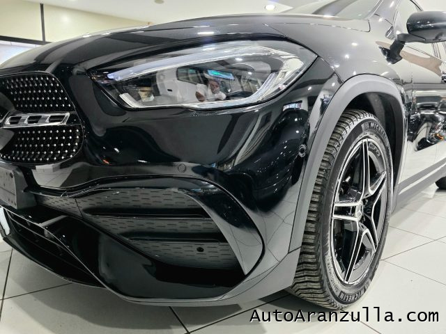MERCEDES-BENZ GLA 200 usata, con Touch screen