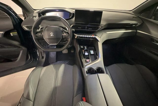 PEUGEOT 5008 usata, con Controllo automatico clima