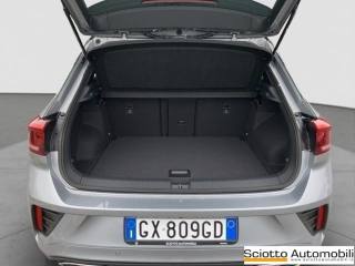 VOLKSWAGEN T-Roc usata, con Autoradio digitale