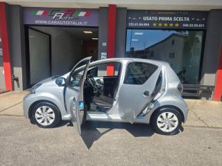 TOYOTA Aygo usata, con Luci diurne LED