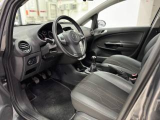 OPEL Corsa usata, con Volante in pelle