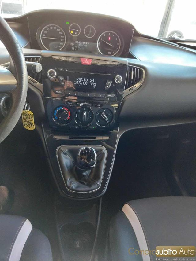 LANCIA Ypsilon usata 19