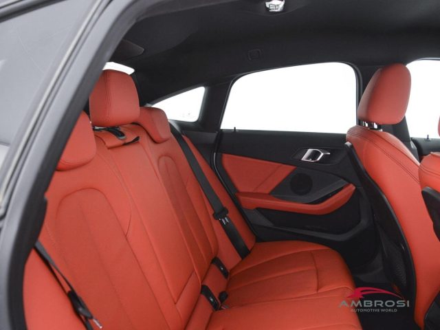 BMW 218 usata 10