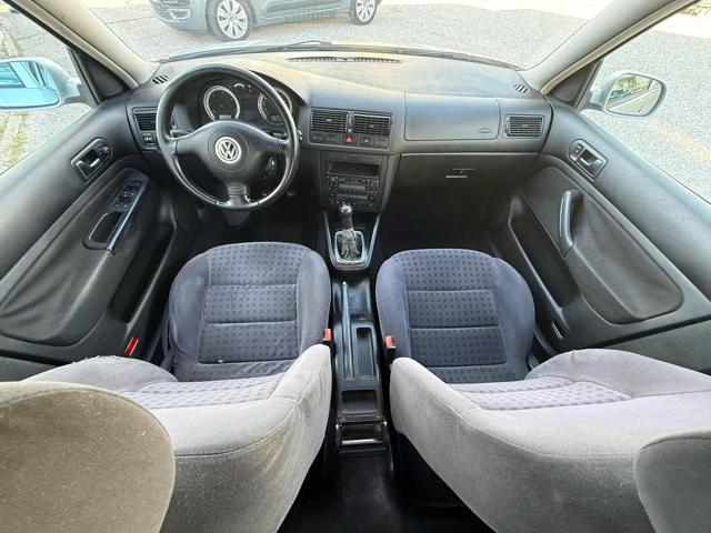 VOLKSWAGEN Golf usata, con Sedile posteriore sdoppiato