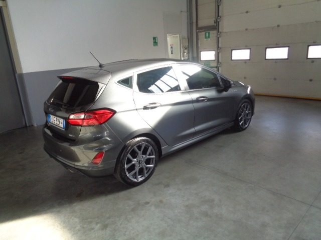 FORD Fiesta usata, con Autoradio