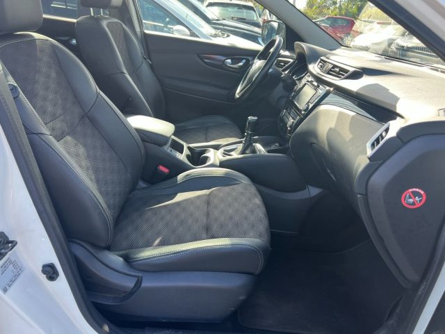 NISSAN Qashqai usata, con Boardcomputer
