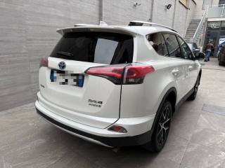 TOYOTA RAV 4 usata, con Autoradio