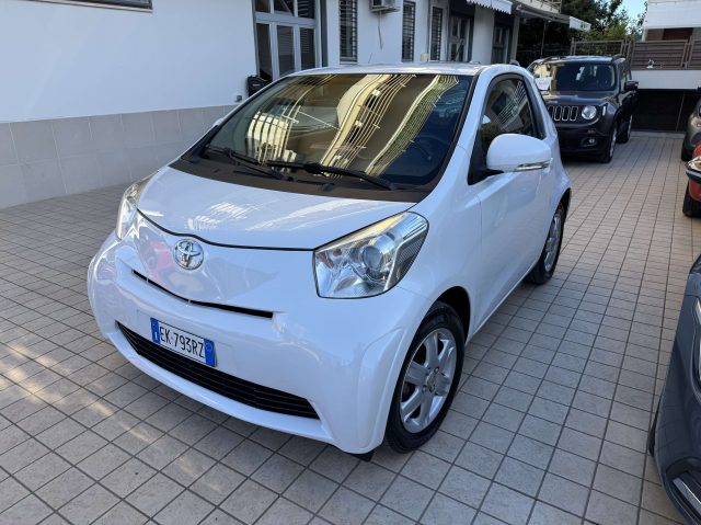 TOYOTA iQ usata, con Airbag laterali
