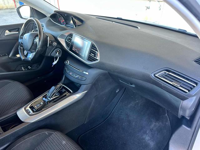 PEUGEOT 308 usata 10