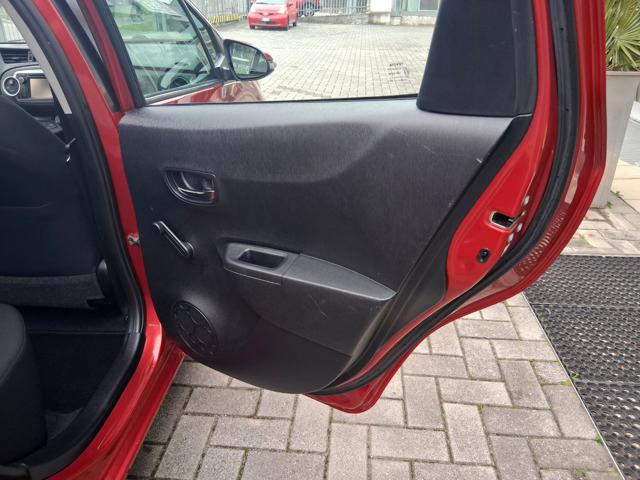 TOYOTA Yaris usata, con Telecamera per parcheggio assistito