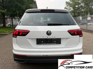 VOLKSWAGEN Tiguan usata, con Autoradio