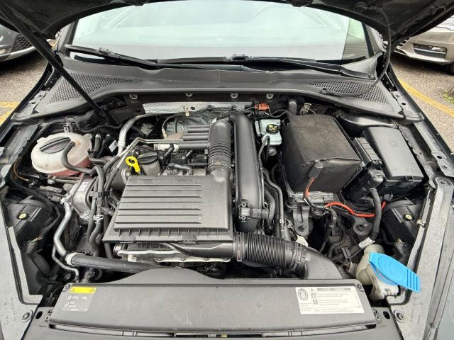 VOLKSWAGEN Golf usata, con Park Distance Control