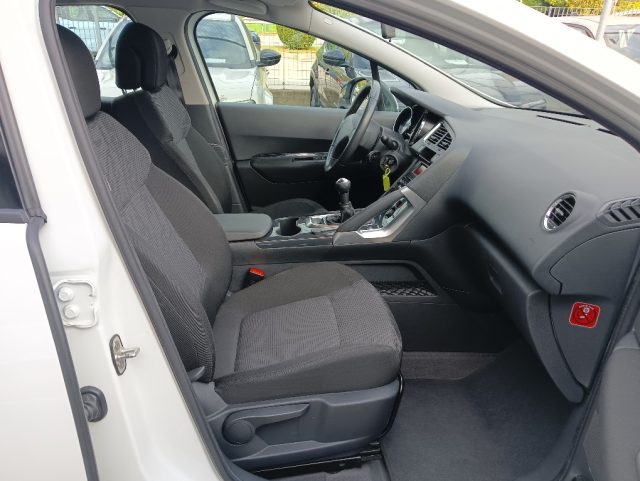 PEUGEOT 3008 usata, con Servosterzo