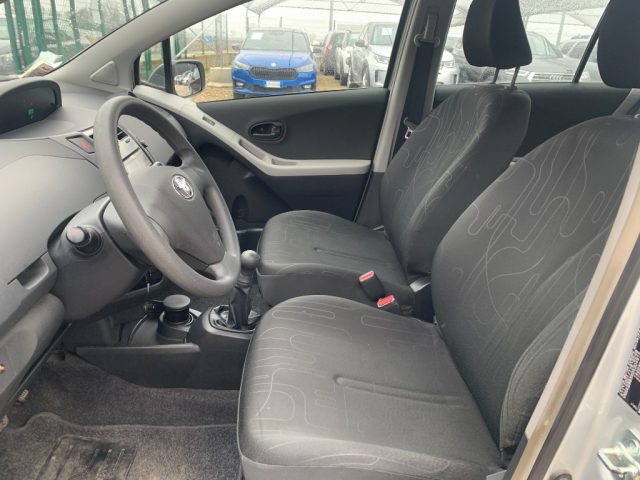 TOYOTA Yaris usata, con Climatizzatore