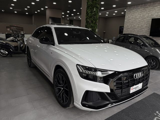 AUDI Q8 usata, con Airbag laterali