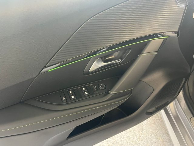 PEUGEOT 208 usata, con Sensore di luce