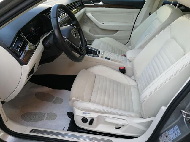 VOLKSWAGEN Passat Variant usata, con Boardcomputer