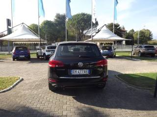 VOLKSWAGEN Touareg usata, con Antifurto