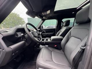 LAND ROVER Defender usata, con Boardcomputer