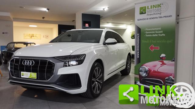 AUDI Q8 usata 0