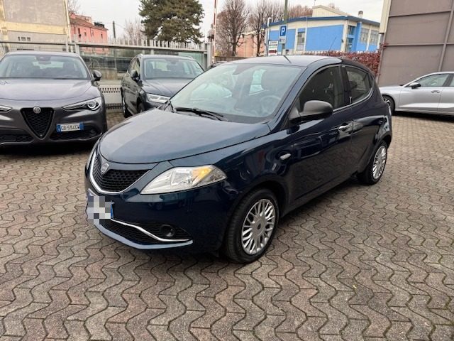 LANCIA Ypsilon usata, con ABS
