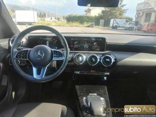 MERCEDES-BENZ CLA 180 usata, con Chiusura centralizzata