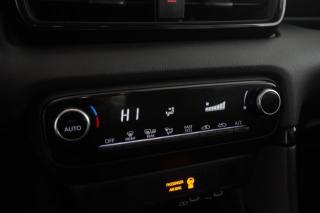 TOYOTA Yaris usata 11