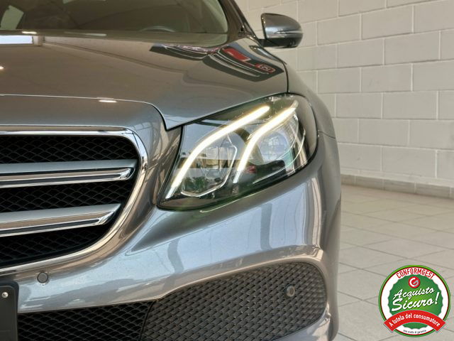 MERCEDES-BENZ E 220 usata, con Alzacristalli elettrici