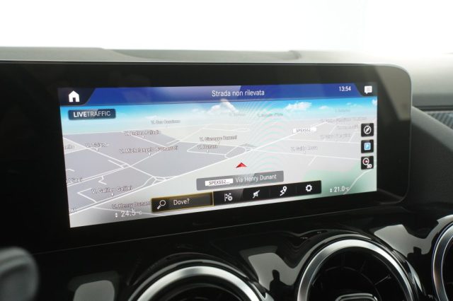 MERCEDES-BENZ CLA usata 16