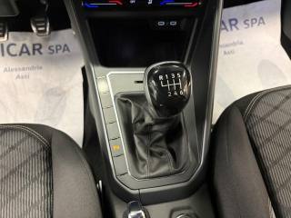 VOLKSWAGEN Taigo usata, con Touch screen