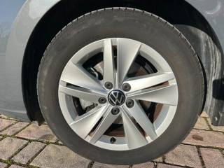 VOLKSWAGEN Golf usata, con Park Distance Control