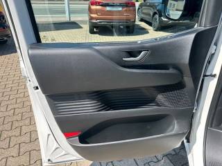 HYUNDAI Staria usata, con Servosterzo