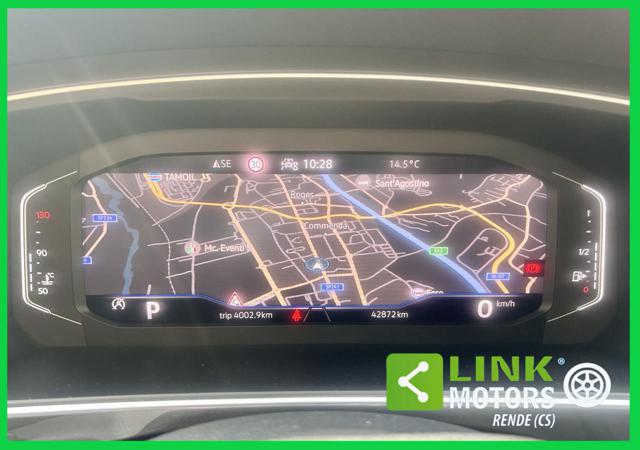 VOLKSWAGEN Tiguan usata, con USB